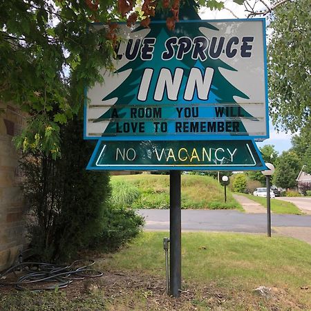 Ludington Blue Spruce Inn Kültér fotó